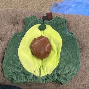 Baby avocado costume 6-9 mo